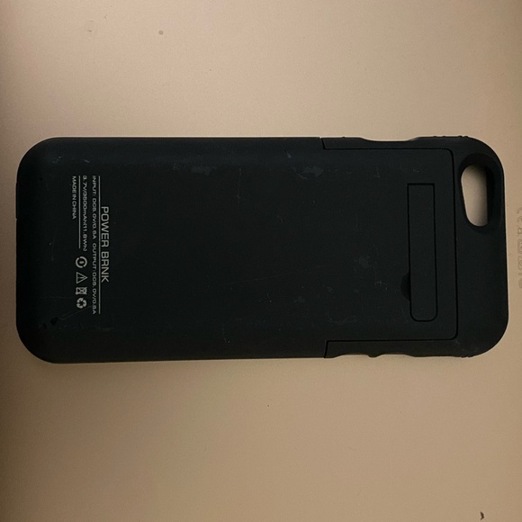 iPhone Charging Case - Picture 2 of 3
